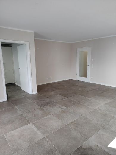 Luxuriöse 3-Zimmer-EG-Wohnung mit Terrasse, behindertengerecht, in WF – Foto 6
