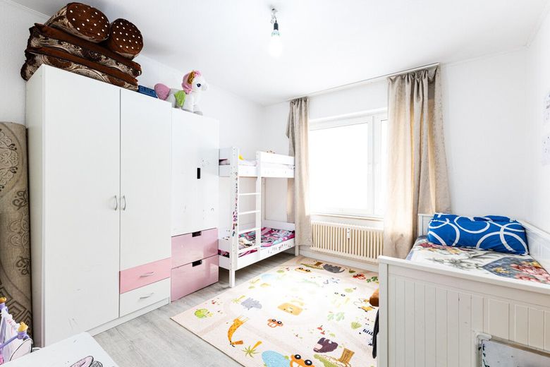 Ihre attraktive und moderne ETW im Herzen von Quickborn - mit Loggia und Tiefgaragenstellplatz – Kinderzimmer