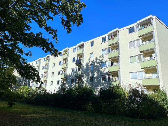 Gebäude Süd-West-Seite