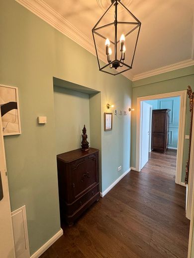 Wunderschön eingerichtete Wohnung mit Einbauküche, zentral – Foto 15