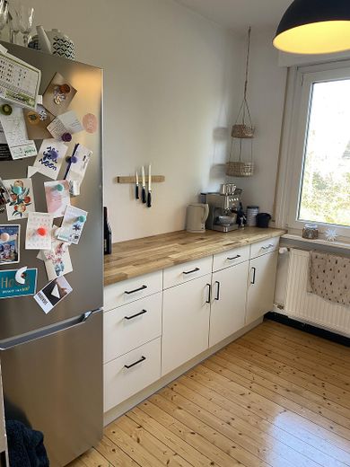 zentral gelegene 3-Zimmer-Wohnung mit Balkon – Küche