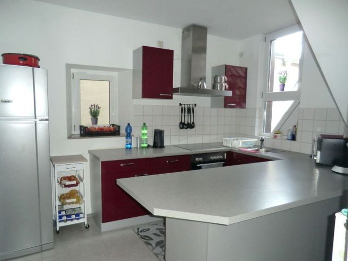 Gemütlich 3 Zimmer Altbau Wohnung im Stadtzentrum – Foto 1