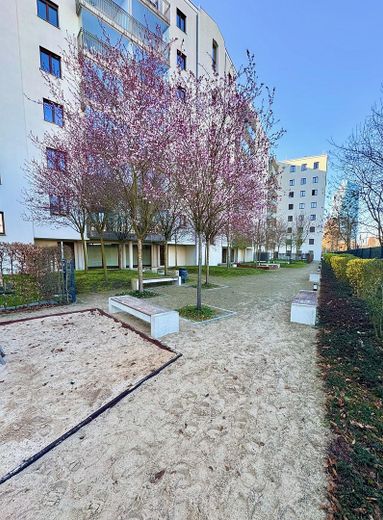Traumhaftes Penthouse im Ostend | 143 m² · 3m Deckenhöhe · 2 Terrassen · KfW55 – 0% Provision – garten