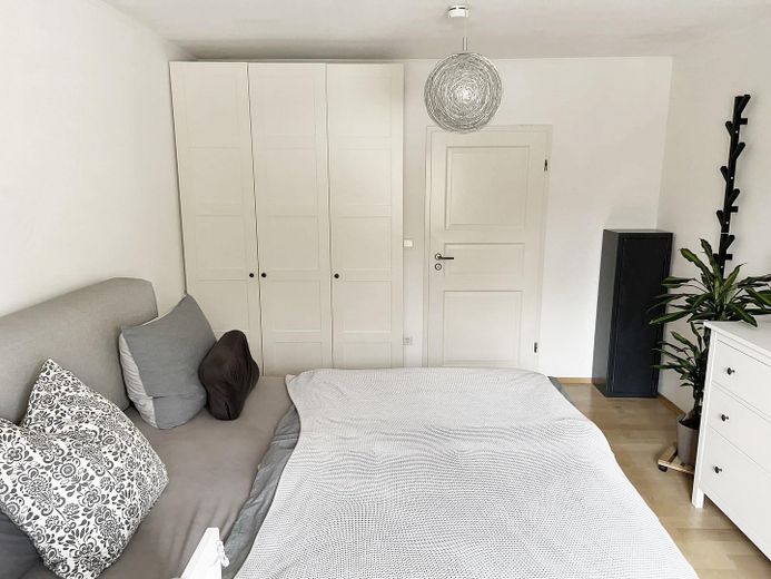 Beautiful Unfurnished Designer Apartment – Schlafzimmer
