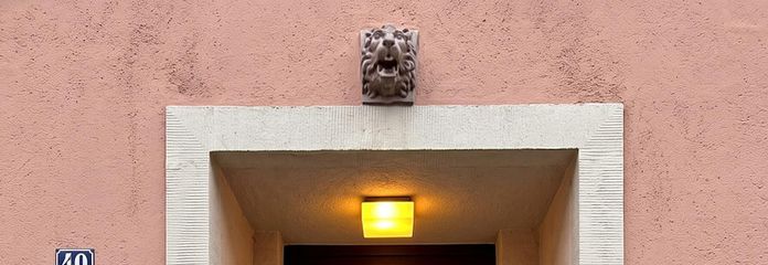 No commission: Stylish 3-room apartment with balcony in Mainz Neustadt – Hauseingang
