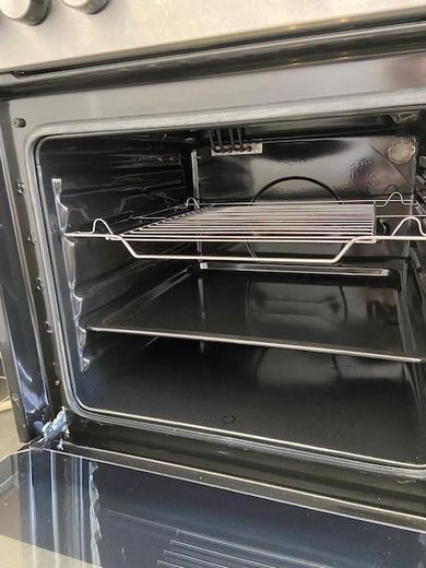 Francoforte Niederrad: Bellissimo appartamento di 2 locali con balcone – Backofen
