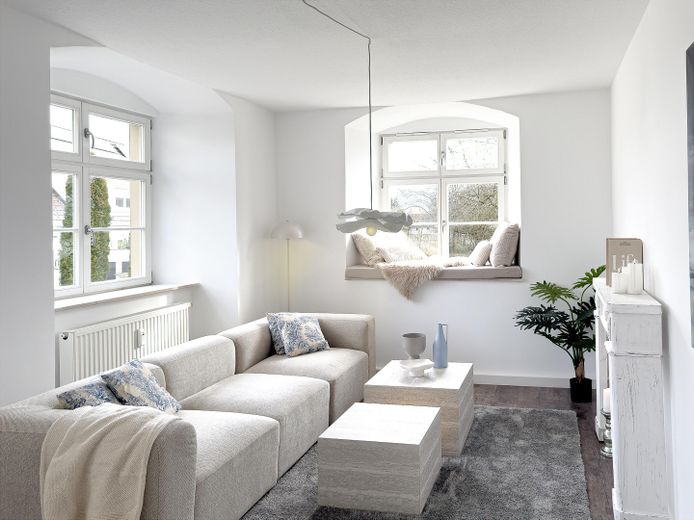 Apartament zamkowy nad Jeziorem Bodeńskim – osobne wejście, szybki internet do pracy z domu, dostępny od zaraz – Viel Platz zum LEBEN
