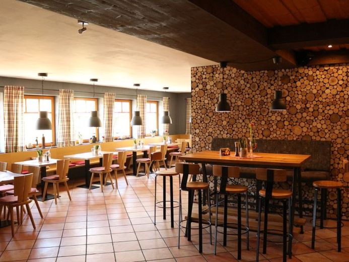 Top-Lage im Wallfahrtsort Marienweiher/Frankenwald - Gasthof/Biergarten + Pension sofort betriebsbereit – Foto 1