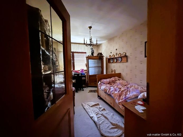 Vielseitiges Immobilienensemble mit zwei Gebäuden, Gewerbefläche und großem Entwicklungspotenzial in Lichtenberg – VUB0002148-10