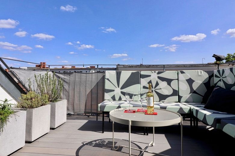 SANS COMMISSION : maisonette sous les combles à Bergmannkiez – Dachterrasse 5. OG