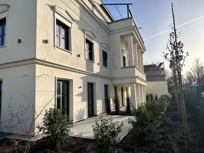 2-Zimmer, Jugendstilhaus, Erdgeschoss, große überdachte Terrasse – Foto 4