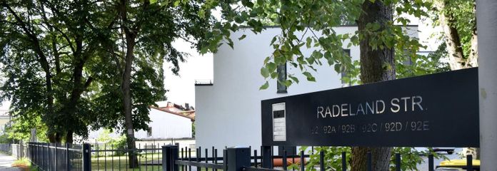 Modernes Reihenhaus mit Garten und Dachterrasse - ohne Makler! – Titelbild 1