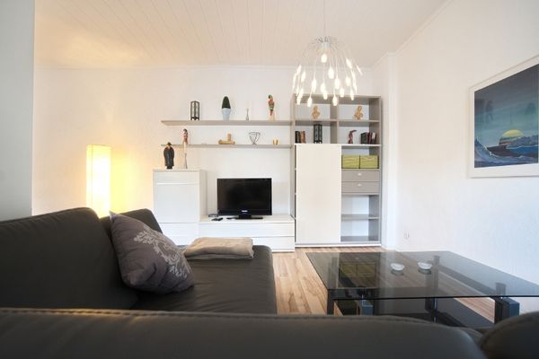 Helle, modern und komfortabel eingerichtete Wohnung in ruhiger Lage mit guter Infrastruktur