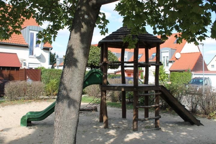 Taşının ve kendinizi iyi hissedin – Spielplatz im Wohngebiet