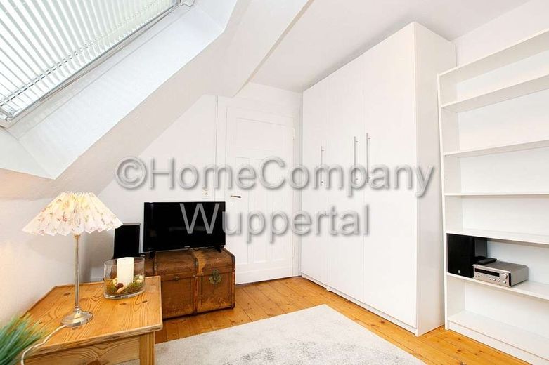 Moderne Dachgeschosswohnung mit DSL und PKW-Stellplatz in W-Ronsdorf – 136e79798df2c33ab8271ca83032ed117e91ff6d.jpg