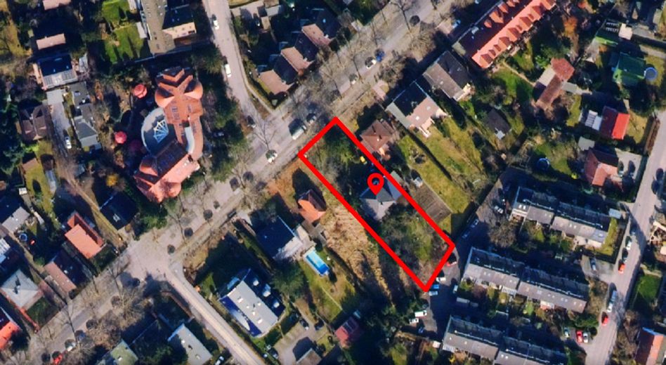 Bella casa con ampio giardino, con possibilità edificatorie per circa 847 mq di superficie abitabile lorda – Foto 2