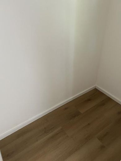Appartamento ristrutturato di 3,5/4 locali con balcone nel centro di Weiden – Abstellraum