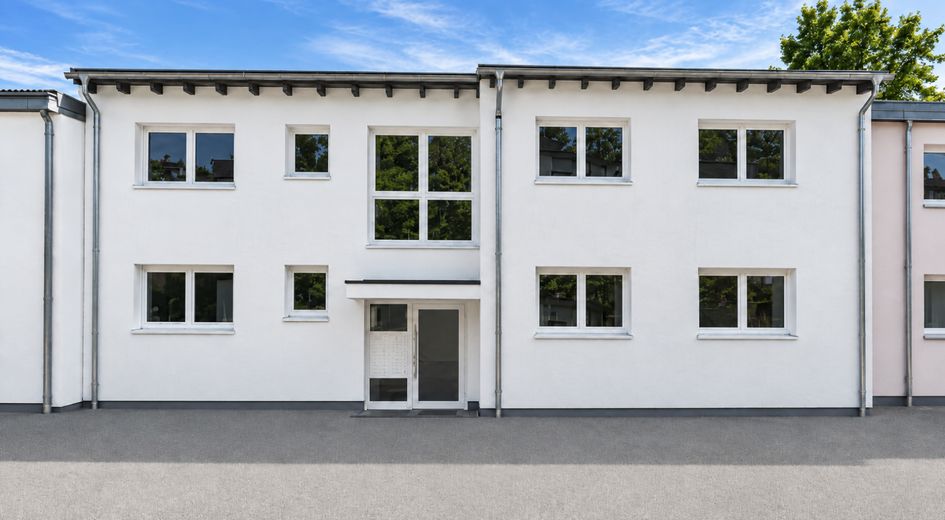 Appartamento bilocale completamente ristrutturato con ampia terrazza in posizione tranquilla! – Außenansicht