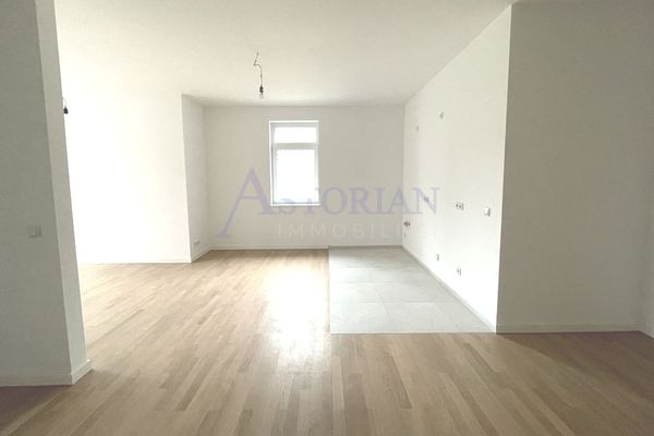 Apartamento de 3 habitaciones completamente renovado en el verde Lichterfelde