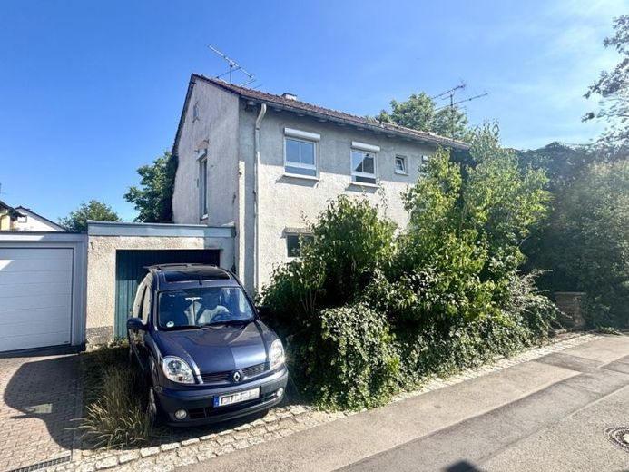 Familienfreundliche Doppelhaushälfte mit Garten, Garage & viel Freiraum für Ihre Ideen – Foto 1