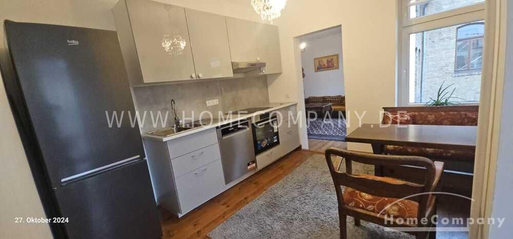 Große 3,5 Zi.-Altbauwhg., 2. OG, möbliert. Bad mit Wanne und Dusche, Balkon und kl. Garten zur gemeinschaftlichen Nutzung; Stellplatz vorhanden. – e559ee9f2e23b470d7ab8b3b3c4d5a19a41d4c4c.jpg
