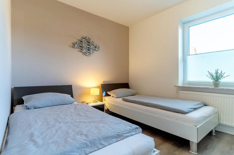 Schlafzimmer Nr. 2 / Büro