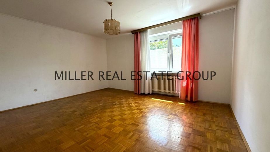 Seltene Gelegenheit in Ingolstadt-Unterhaunstadt: Großzügiger Bungalow mit Vollkeller, Doppelgarage, Garten &amp; Ausbaupotenzial! – Bild 9