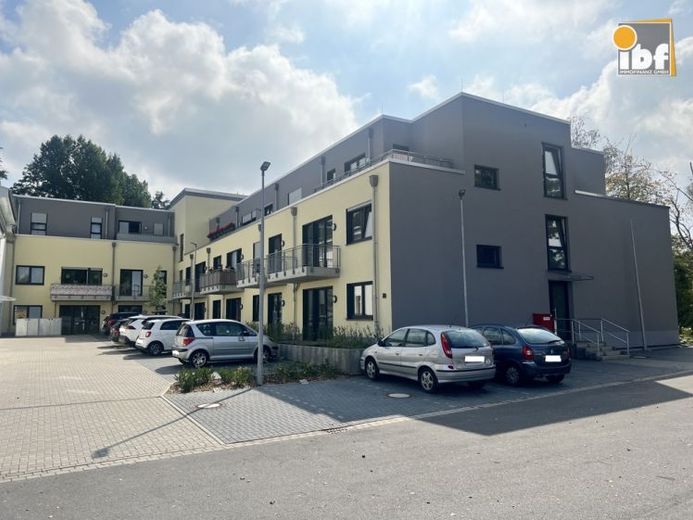 +++ IBF Immo +++ Sanierte 2 ZKDB Altbauwohnung in Düren Mariaweiler! – Foto 1