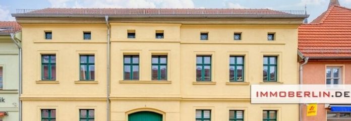IMMOBERLIN.DE - Histórico, edificio residencial y comercial saneado en 2006 con potencial de ampliación