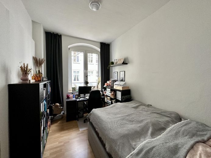 Großzügige 4-Zimmer-Altbauwohnung im 3. OG mit Weitblick über Osnabrück – Foto 4