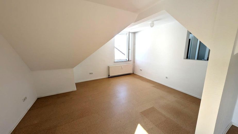 Mansardenwohnung – Zimmer