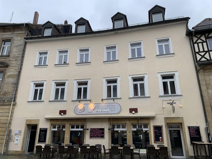 # Idealne dla waszego WG: Przestronne mieszkanie o powierzchni 130 m² z nową łazienką i dużą kuchnią z jadalnią w najlepszej lokalizacji – Photo 1