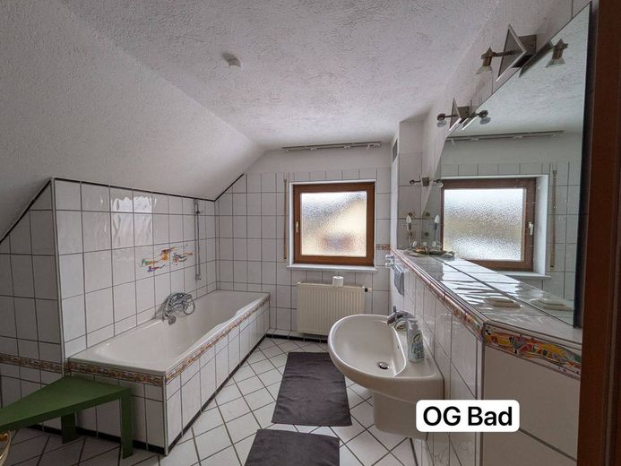 Casa unifamiliare indipendente con giardino e garage a Rheinböllen – Foto 10