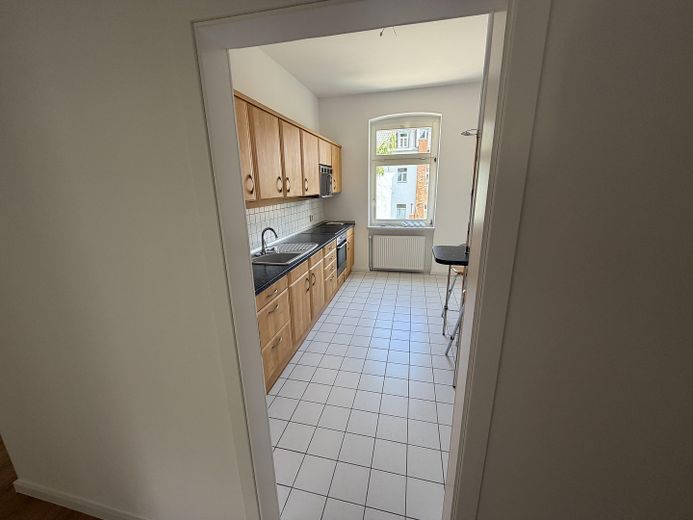 Zentrumsnahe, ruhige 2,5-Zimmer-Wohnung mit Balkon in Brühlervorstadt – Küche 1