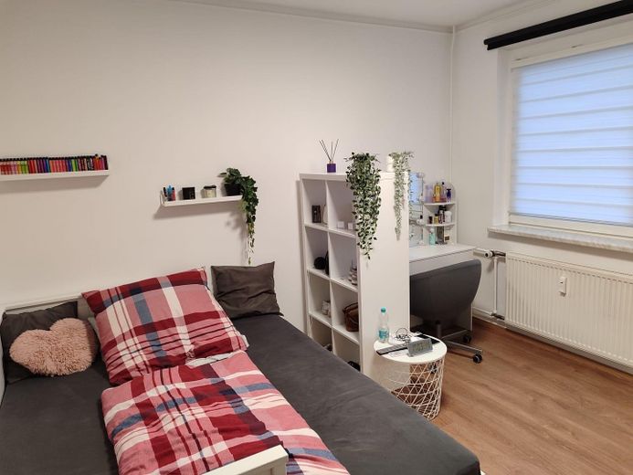 Geniş balkonlu ve yeşil manzaralı modern 3,5 odalı daire – Sömmerda’da merkezi konumda – Fotoğraf 11