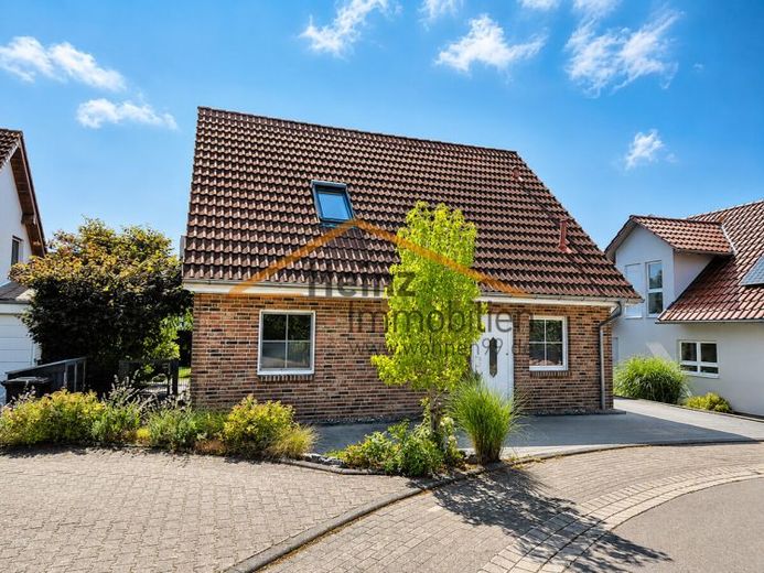 modernes Einfamilienhaus auf wunderschönen Grundstück !!! – Foto 1