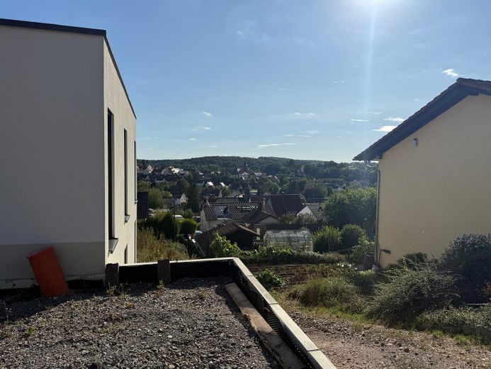 Spacieuse maison individuelle - Première occupation – Hausansicht vorne-rechts