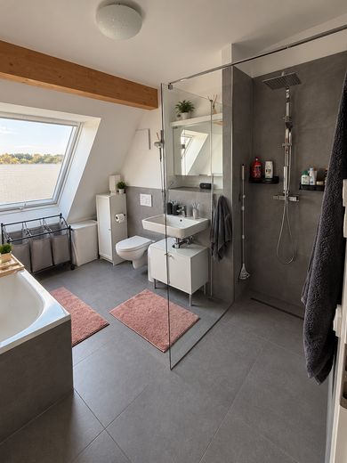 Moderne 3-Zimmer-Wohnung mit 106 m² – hochwertiger Neubau in Troisdorf-Altenrath – Badezimmer