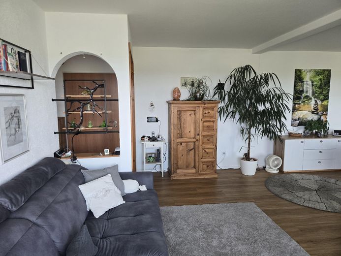 Einfamilienhaus in traumhafter Lage mit Panoramablick auf Bodensee und Schweizer Berglandschaft – Wohn-und Esszimmer 3