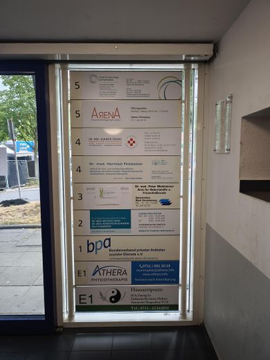 *** Büro am Marienplatz Stuttgart sofort frei *** – Eingangsbereich zur 5. Etage