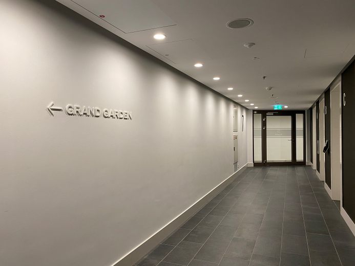 Elegante 4-kamer-eigenaarswoning in de Grand Tower – exclusief wonen boven de daken van Frankfurt – Grand Garden