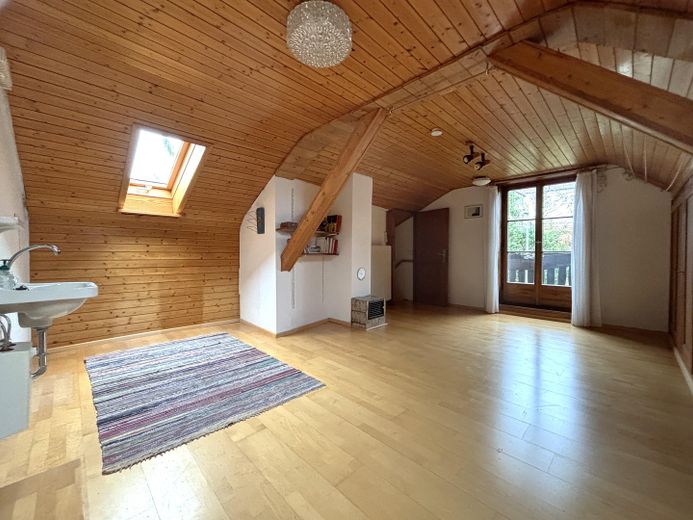 Zimmer - DG (Altbau)