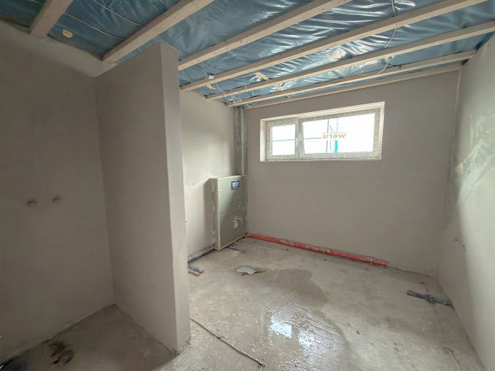 थॉमसबुर्ग में नया अर्ध-पृथक घर – 4 कमरे – 118m² – Badezimmer
