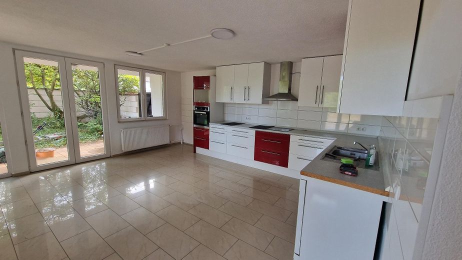 Villa en ubicación privilegiada de Wo-Herrnsheim con gran jardín A + – Küche