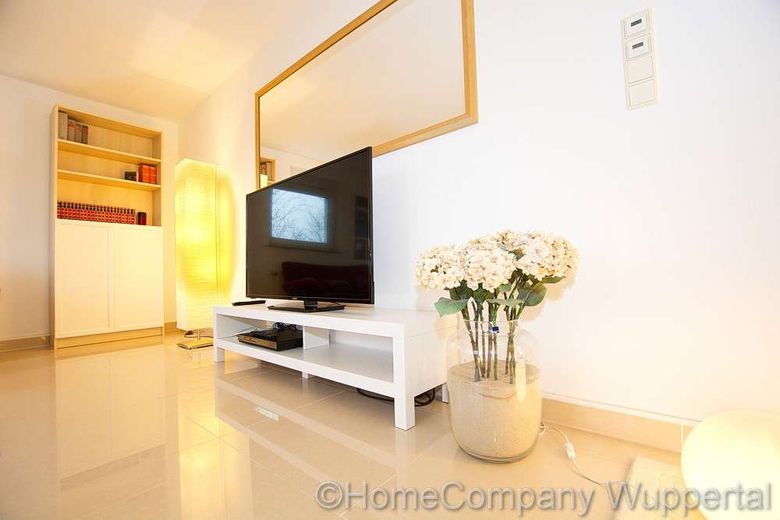 Großzügige Komfortwohnung mit Wellnessbad, Terrasse und DSL – f6f4a8b9b563b6bb6e31d90502625787c4a217d2.jpg