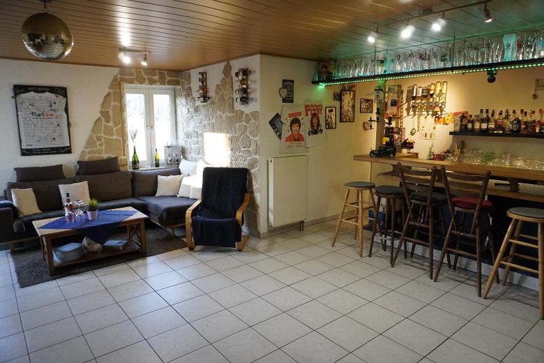 UG Bar