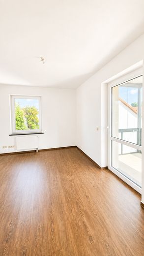 Şık 3 odalı daire, kış bahçeli - Kaiser-Otto-Ring – Zimmer 2 mit Balkon