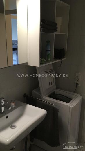 Praktisch möbliertes 1-Zimmer-Apartment mit Loggia in Sendling-Westpark – d4644c0ad4e9a4e3ab3e1485e992086588e73a94.jpg