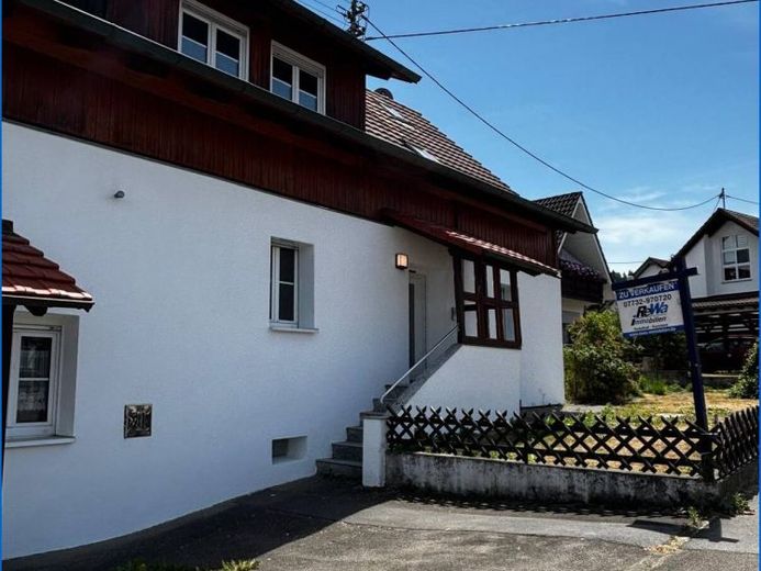 Sehr schön sanierte 4-Zimmer-Wohnung mit ca. 120 m² im ruhigen Zoznegg - sofort bezugsfertig! – Foto 1