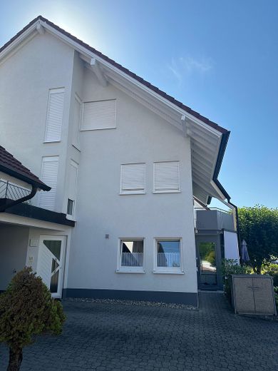Gepflegtes Zweifamilienhaus in ruhiger Wohnlage in Karlsruhe Palmbach – Aussenansicht